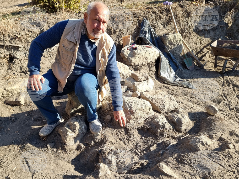 Астероид между Юпитер и Марс вече носи името Перперикон, обяви пред БТА проф. Николай Овчаров