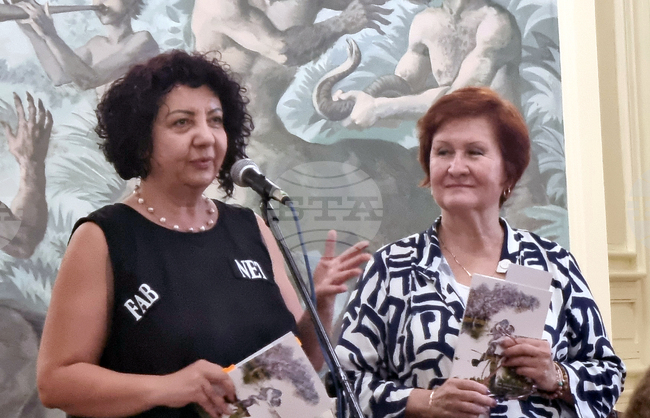 Поетичната книга с кауза на Атанаска Георгиева "Не може да е късно за любов" ще бъде представена днес в Генерал Тошево