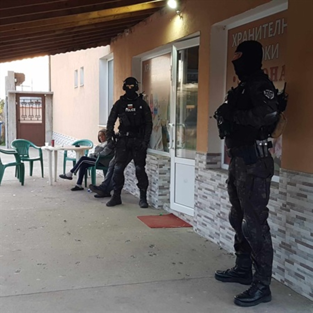 Специализирана полицейска операция за противодействие на изборната търговия и престъпността тече в област Хасково