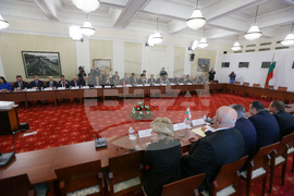 Парламент - Вежди Рашидов - Джелалеттин Гювенч - среща