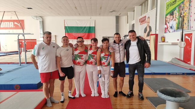 Гимнастиците със Синдром на Даун ще бъдат специални гости на събития в Пазарджик и Благоевград преди Коледа 