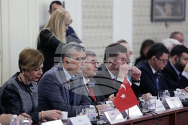 Парламент - Вежди Рашидов - Джелалеттин Гювенч - среща