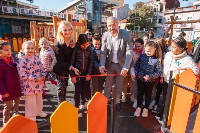 Столична община, район Възраждане: Нова детска площадка ще радва децата при Женския пазар в район „Възраждане“