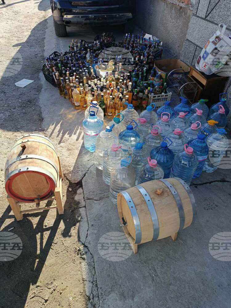 В хода на полицейска операция в Хасковско са иззети 320 литра спиртни напитки и 9000 къса цигари без акцизен бандерол