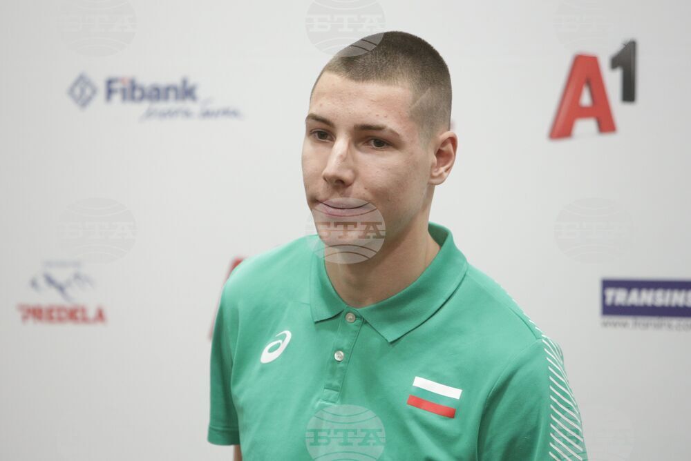 БФЛА - награди - връчване - Божидар Саръбоюков 