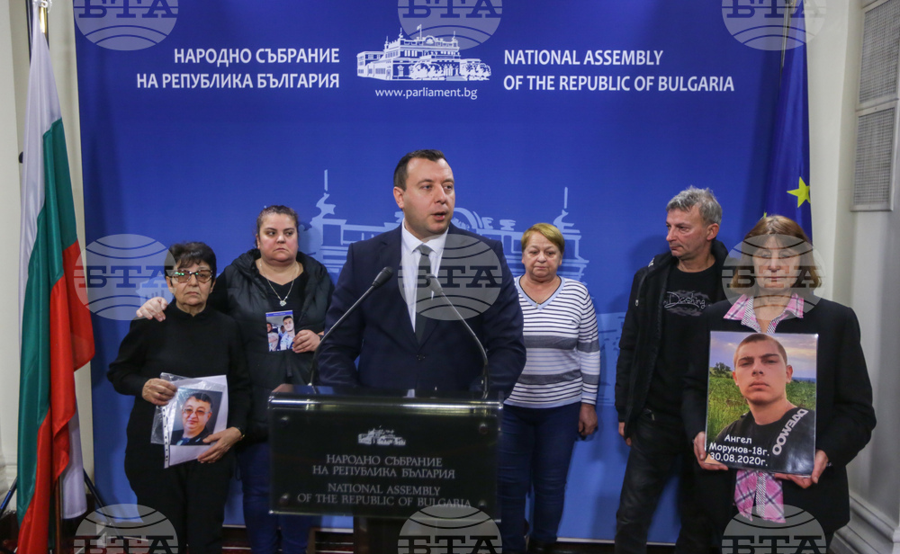 Парламент - Възраждане - Петър Петров - брифинг