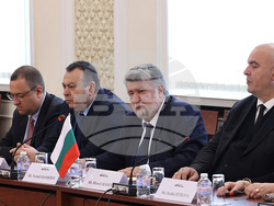 Снимка: Народно събрание - турската парламентарна делегация в пленарната зала на Народното събрание