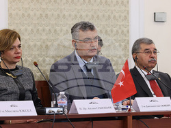 Снимка: Народно събрание - турската парламентарна делегация в пленарната зала на Народното събрание