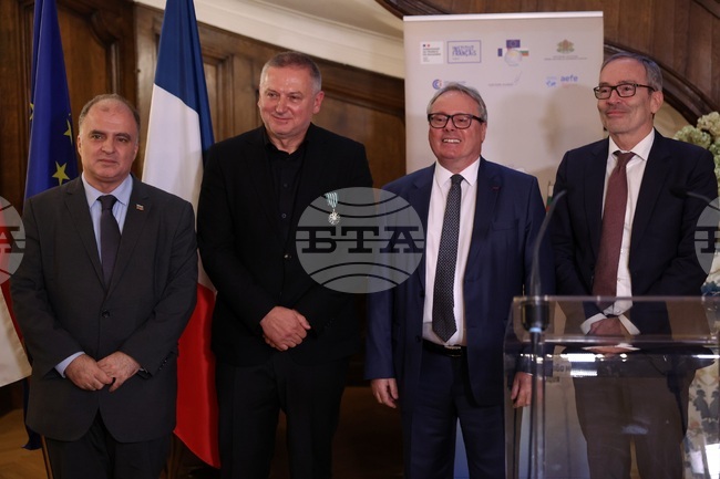 Френско посолство - Георги Господинов - орден