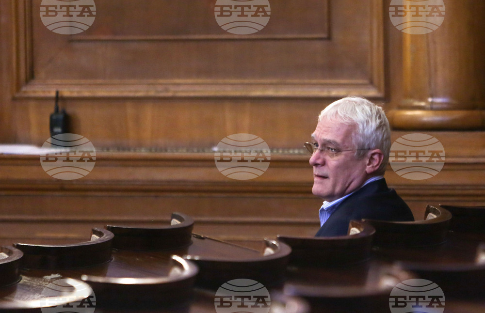 Парламент - заседание - Петко Салчев