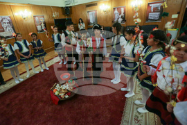 Парламент - деца - празник Василица - тържество