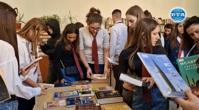 Ученици от разградска гимназия ще се запознаят и осмислят нравствените послания на основните религии в Лудогорието по проект