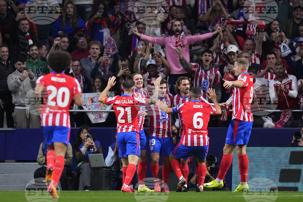 Атлетико Мадрид отстрани Касерено в Купата на Испания с три късни гола