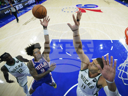 Bucks 76ers Basketball