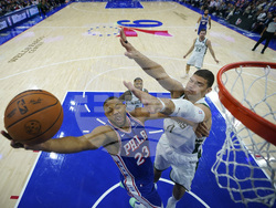 Bucks 76ers Basketball