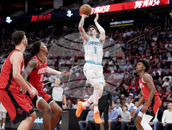 Hornets Rockets Basketball