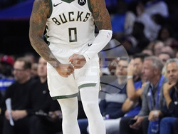 Bucks 76ers Basketball