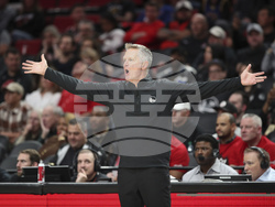 Warriors Trail Blazers Basketball