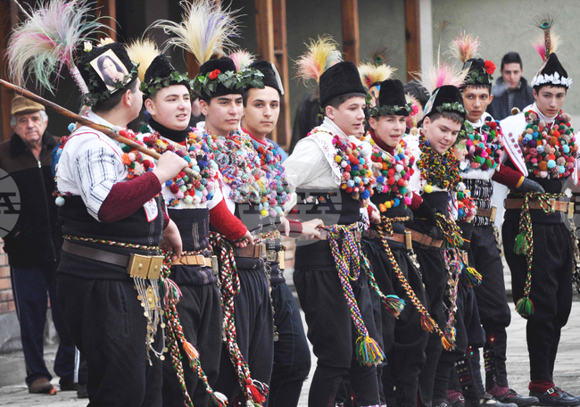 Съединение - мегданско хоро