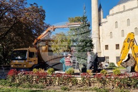 Разград - център - нова коледна елха