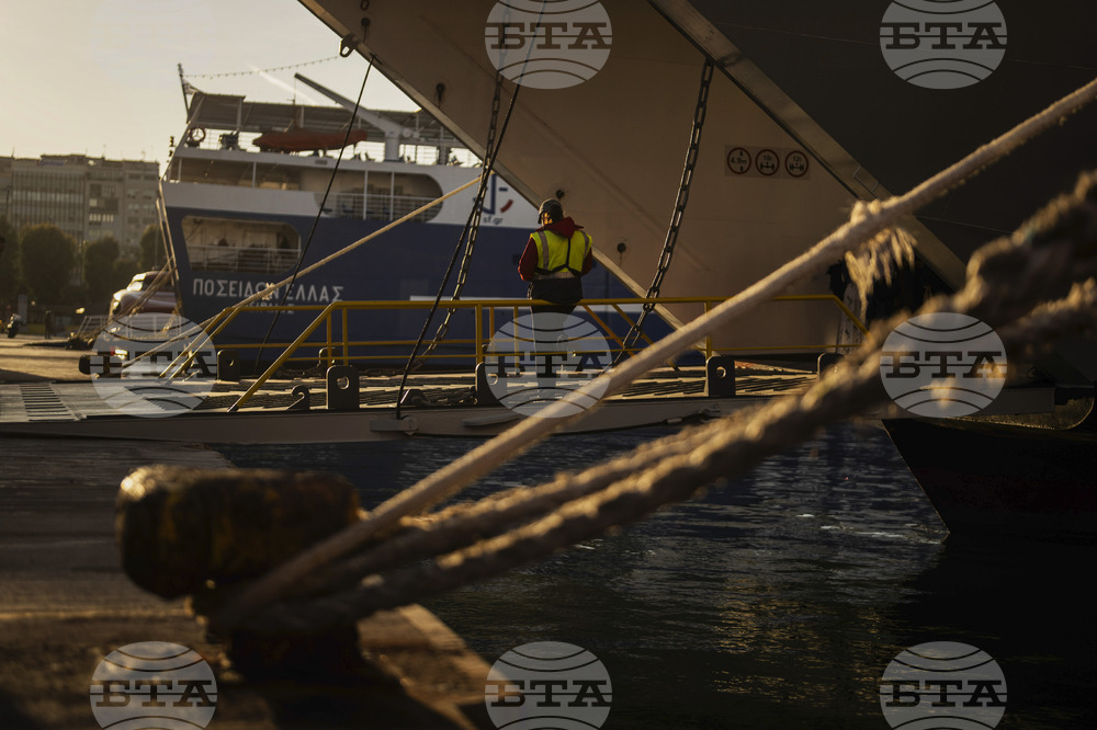 Гръцките моряци ще стачкуват на 1 октомври заради законопроект, предвиждащ удължаване на работното им време 