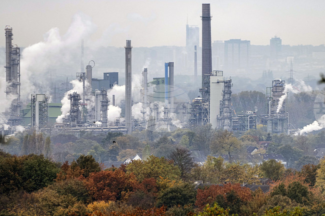 Германското промишлено производство спада през юни до най-ниски нива от 2020 г.