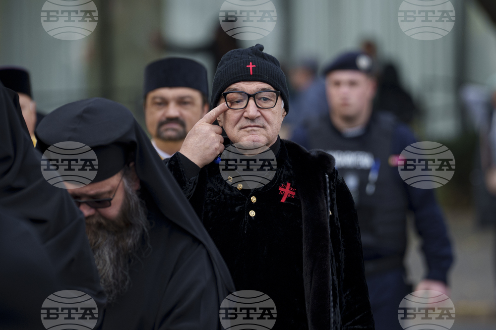 Румънският депутат Джиджи Бекали обяви, че напуска националистическата партия АУР