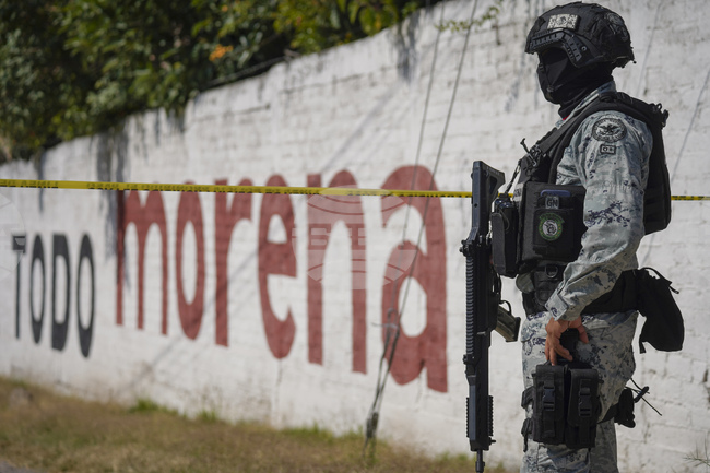 Въоръжени лица застреляха 11 души по време на игра на футбол в Мексико, съобщиха местни медии