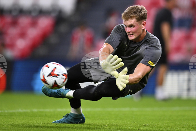 Двама бивши чешки вратари са гледали Алекс Божев, преди Славия (Прага) да реши да го привлече