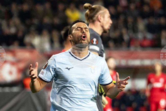 Педро преподписа с Лацио