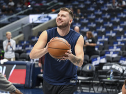 Spurs Mavericks Basketball