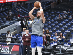 Spurs Mavericks Basketball
