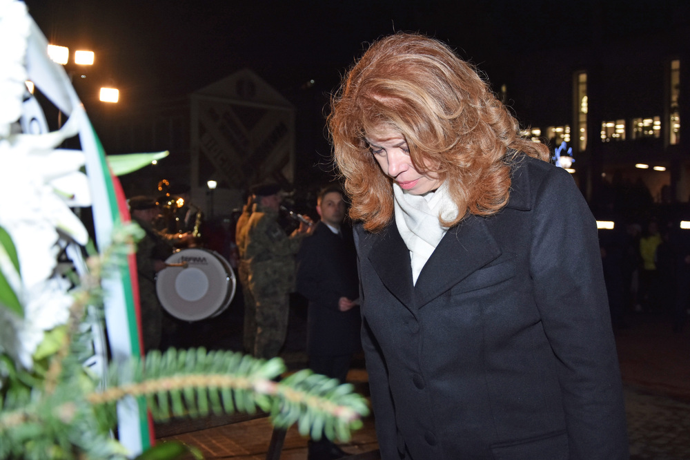 Вицепрезидентът в Свищов: Щастливеца ни завеща умението не да наблюдаваме, а да проглеждаме