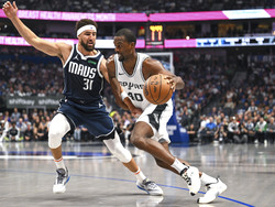Spurs Mavericks Basketball