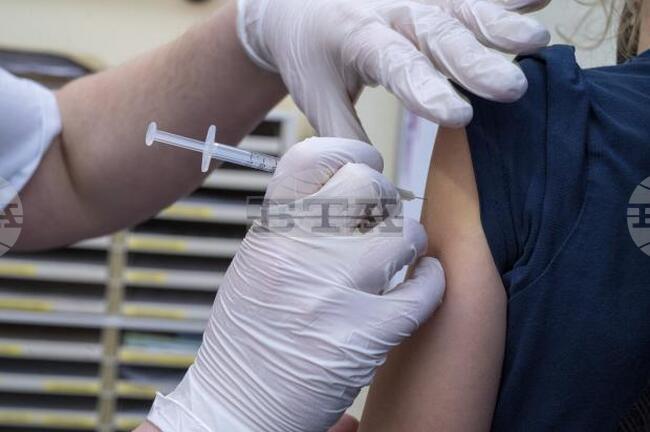 Ваксините за Ковид-19 са безопасни за хора с ревматични заболявания,сочи британско изследване