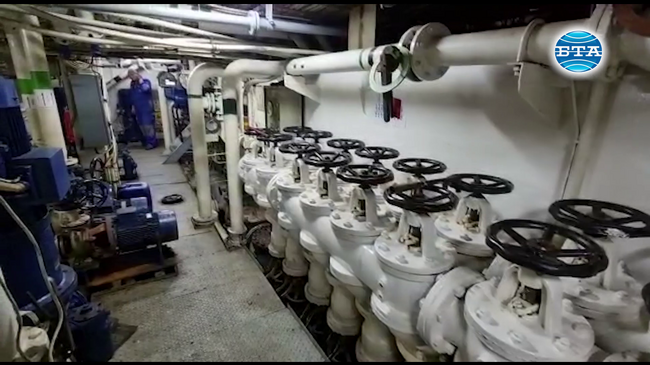 Корабният дневник на БТА: Как се движи и маневрира „Св. св. Кирил и Методий“