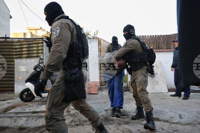 Бургас - квартал "Акациите" - специализирана полицейска операция