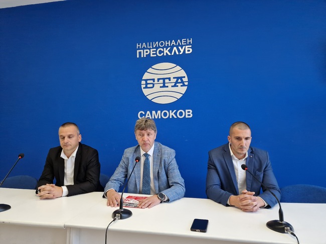 Пресконференция на водача на листата на "БСП - Обединена левица" в София област Владимир Георгиев и на Общинската организация на БСП - Самоков 