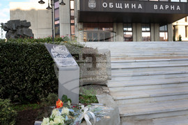 Варна - Пламен Горанов - паметен знак