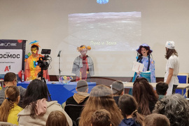 Варна - Фестивал на науката - спектакъл - ученици от НАОП