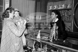 Новооткритият магазин "Детмаг" в София