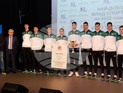 Министър Лечева присъства на церемонията по награждаване на най-добрите млади спортисти за 2022 г.