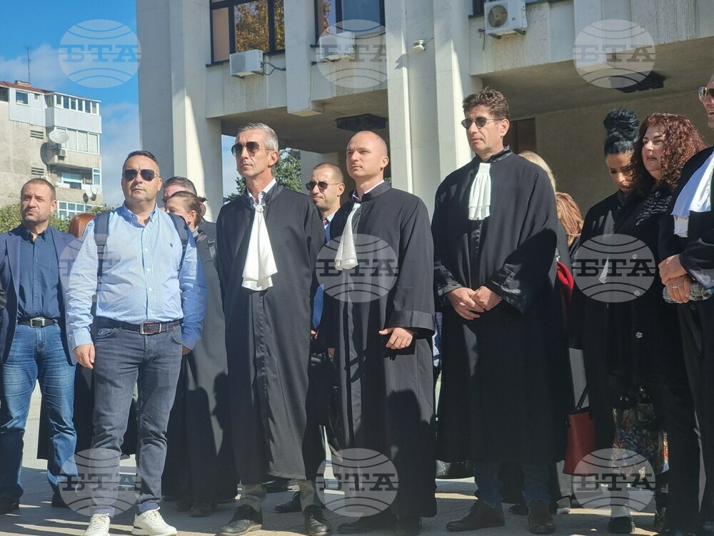 Адвокати в Бургас протестираха с искане за прекратяване на процедурата за избор на главен прокурор