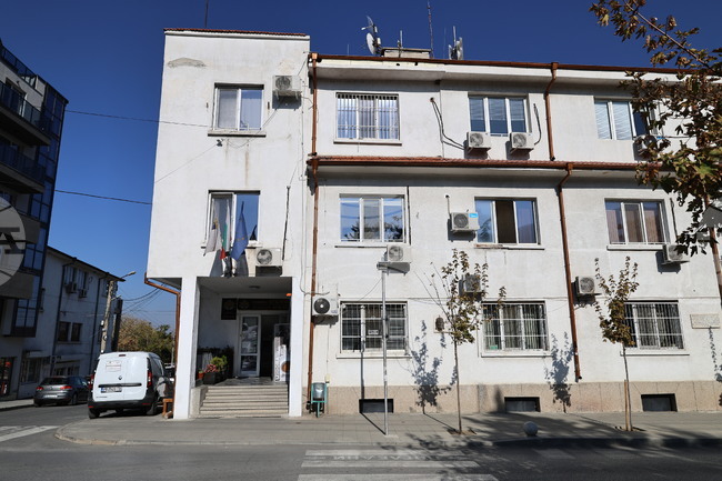 Кандидатстване по проект за ремонт на помещения в сградата на училище „Отец Паисий" ще обсъждат общинските съветници в Куклен 