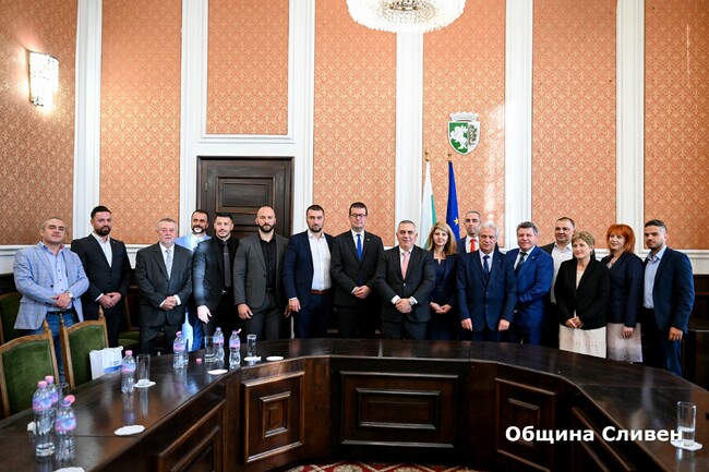 Гостите от побратимени на Сливен градове: Сливен е прекрасен град! Благодарим за приятелството
