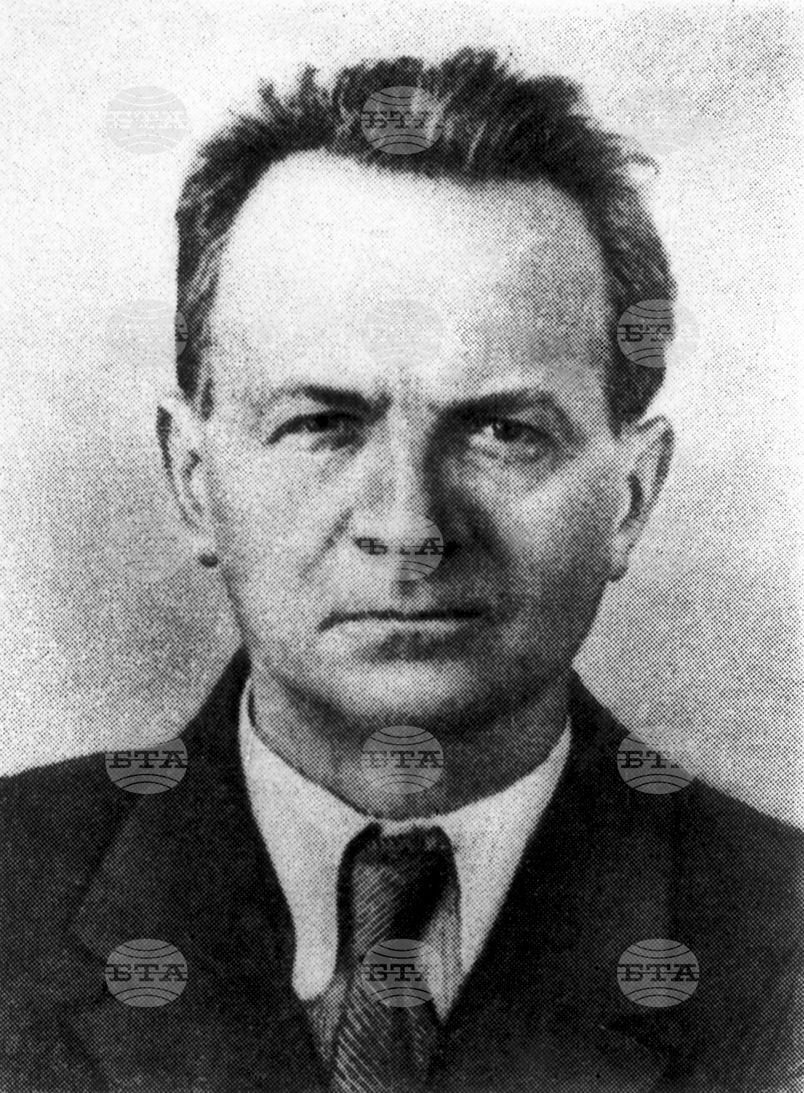 Антон Иванов, обществен и партиен деец