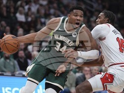 Bulls Bucks Basketball