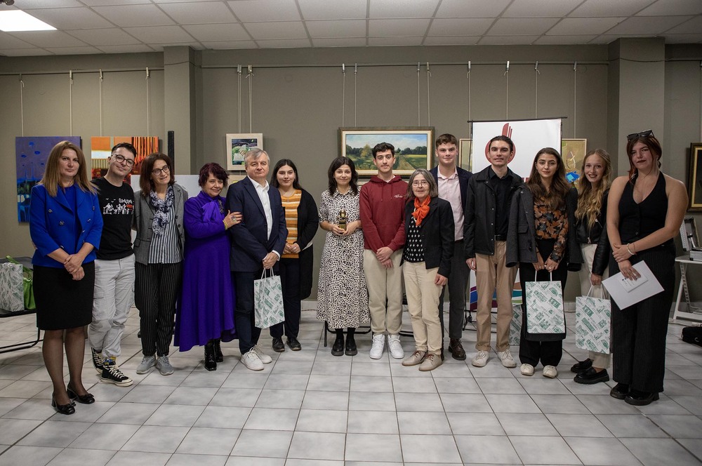 Община Стара Загора: Катерина Василева спечели голямата награда – „Златното яйце“, от 41-ото издание на Националния младежки конкурс за поезия „Веселин Ханчев“ в Стара Загора