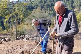 Село Храстово - крепост - разкопки