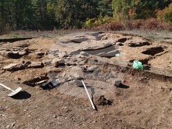 Село Храстово - крепост - разкопки